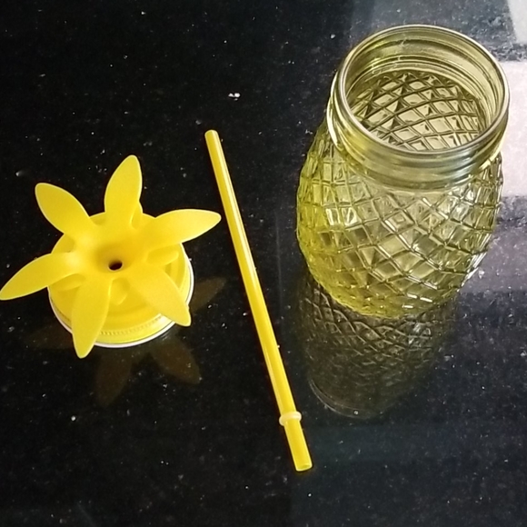 NEWπYellow πPineappleπ16oz Glass Drinking Cup! - Picture 3 of 8